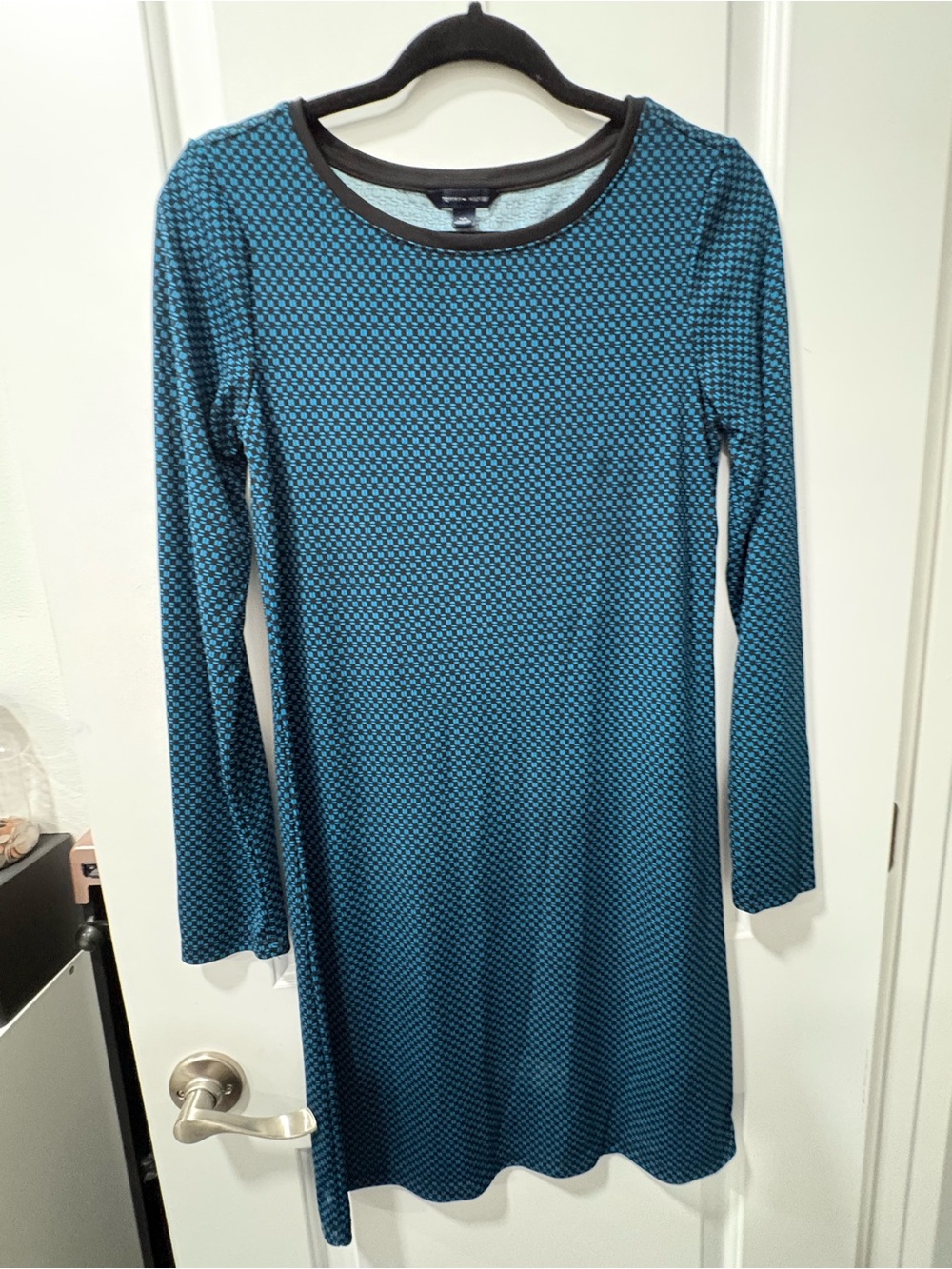 Tommy Hilfiger Teal Geometric Long Sleeve Shift Dress with Black Trim